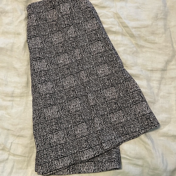 LOFT Women’s Fit & Flare Skirt Size Petite Small in Plaid Grey - Picture 4 of 5